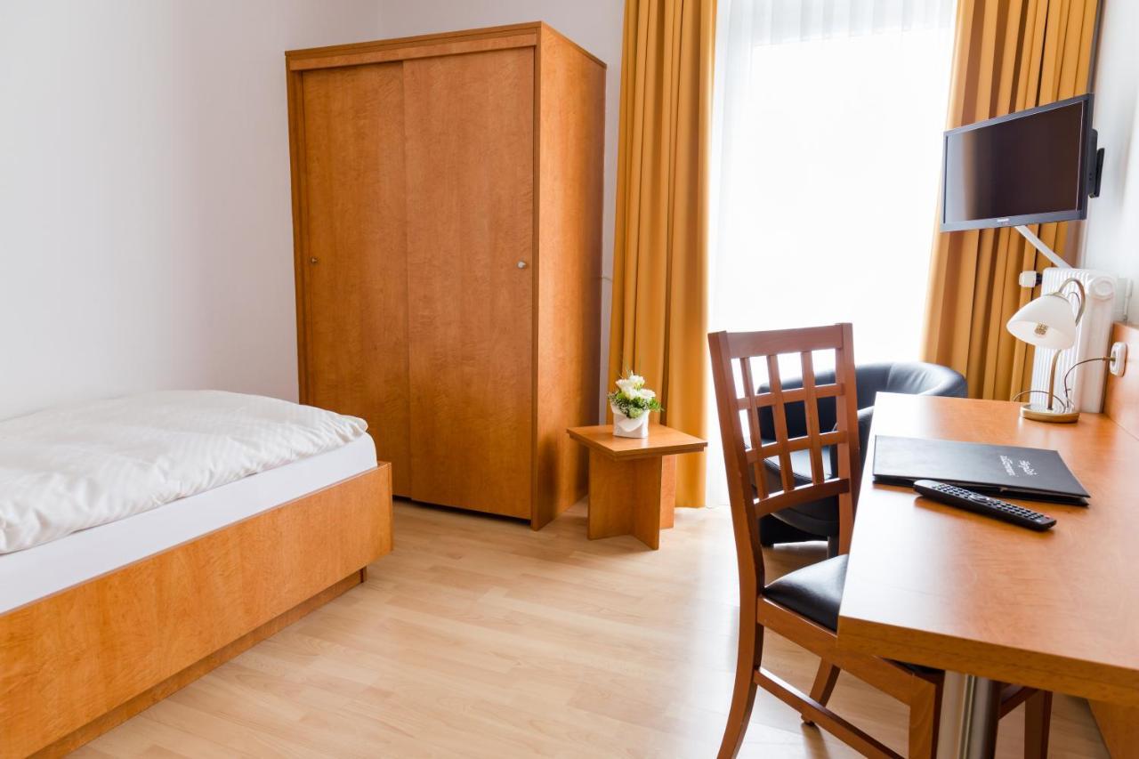 Gaestehaus Wilgersdorf Gmbh Wilnsdorf Екстер'єр фото